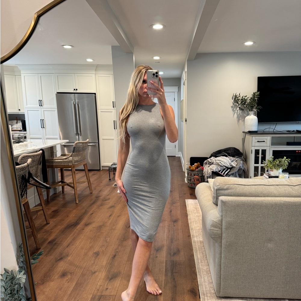 Superdown Stretchy Dress Small - Picture 3 of 3